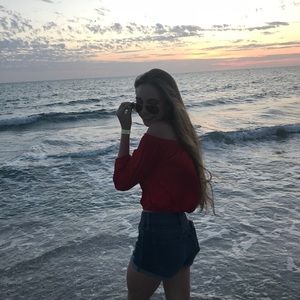 Meet your Posher, Taylor